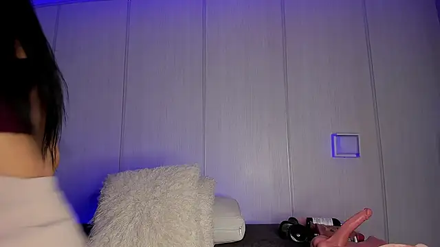 sasha riverss online show from May 1, 7:18 pm