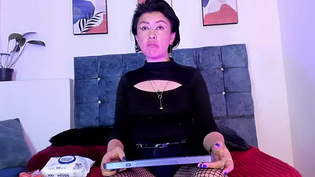lilith catt online show from March 12, 1:58 am