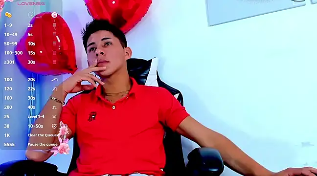 Angel Medina online show from February 20, 1:30 pm