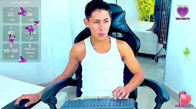 Angel Medina online show from March 2, 12:01 pm