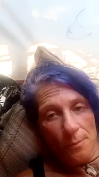 Snapshot of MfMwTrinity chatting on October 21, 8:31 pm MfMwTrinity online show from October 21, 8:31 pm