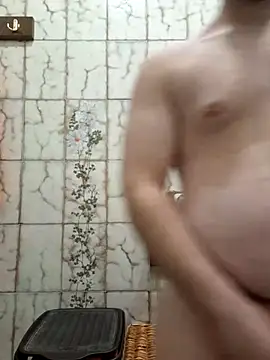 Snapshot of mauroxx08 chatting on February 18, 10:25 pm mauroxx08 online show from February 18, 10:25 pm