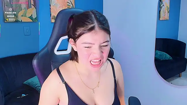 Snapshot of Zamira_Taylor chatting on October 22, 3:18 am Zamira Taylor online show from October 22, 3:18 am