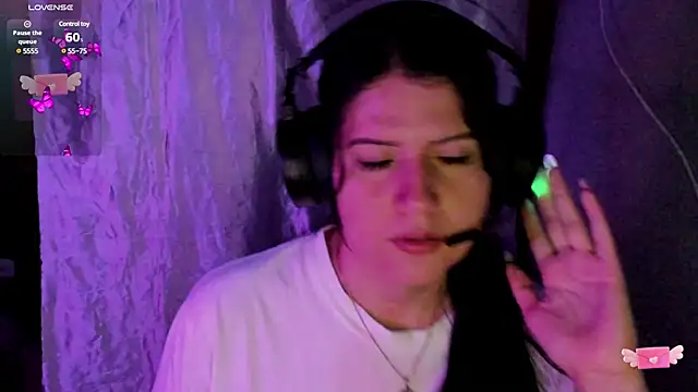 brii69 online show from March 4, 11:32 pm