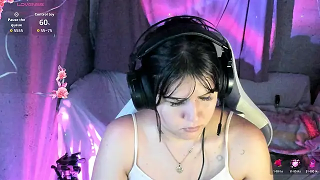 brii69 online show from October 15, 11:16 pm