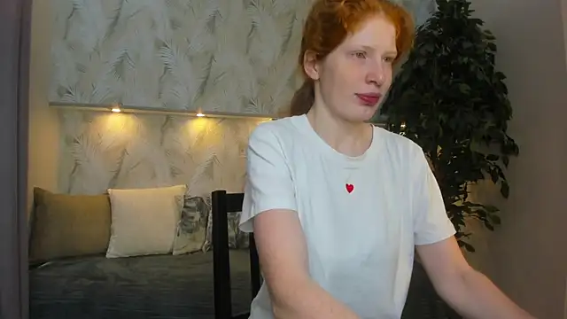 Sandra Wi1son online show from November 18, 1:33 am