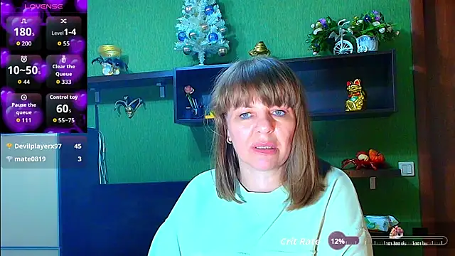 Snapshot of VeronikawGold chatting on December 14, 11:59 am VeronikawGold online show from December 14, 11:59 am