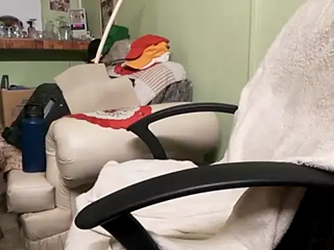 Snapshot of calme_odl1 chatting on January 19, 2:15 am calme odl1 online show from January 19, 2:15 am