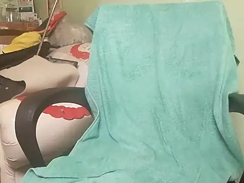 Snapshot of calme_odl1 chatting on February 22, 1:46 pm calme odl1 online show from February 22, 1:46 pm