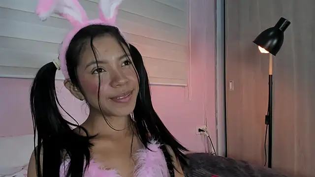 emily sweett24 online show from March 9, 3:49 pm