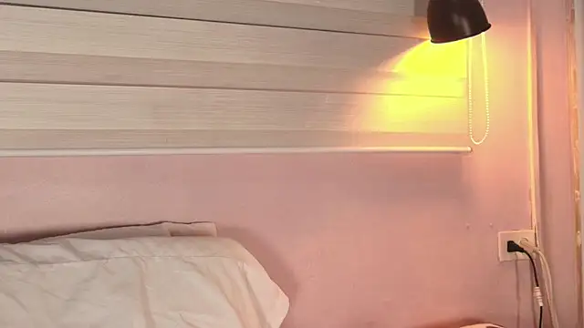 emily sweett24 online show from October 9, 12:36 pm