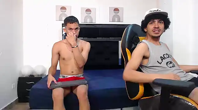 Bayron005 online show from March 11, 5:35 pm