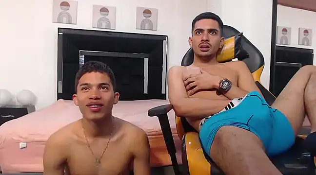 Bayron005 online show from March 21, 4:07 pm