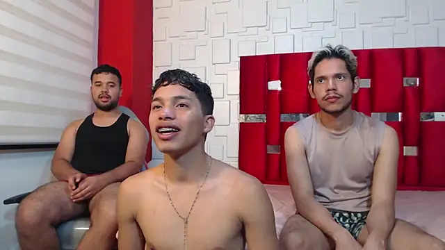 Bayron005 online show from November 4, 5:45 pm