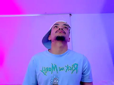 eross chipre  online show from November 18, 10:25 pm