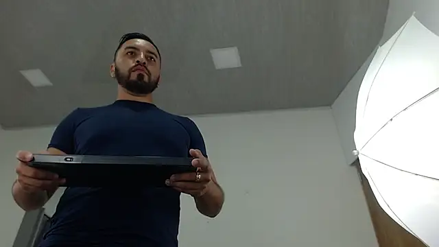 sebastian colle online show from March 10, 7:18 pm