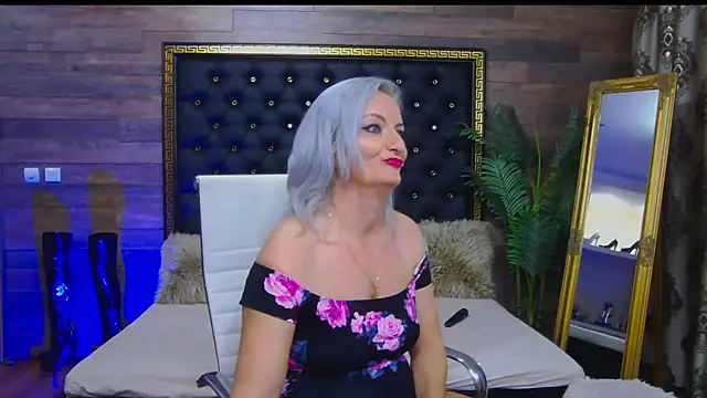 LadyTouch online show from February 1, 7:05 am