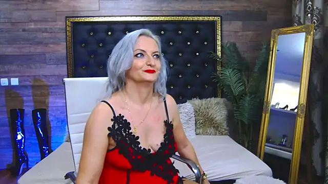 LadyTouch online show from February 3, 11:58 pm