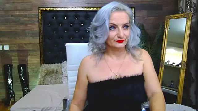 LadyTouch online show from February 4, 4:39 pm