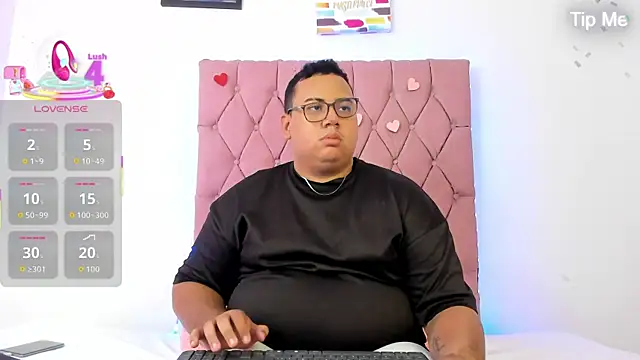 MICHAEL AND SHARON online show from September 24, 10:46 pm