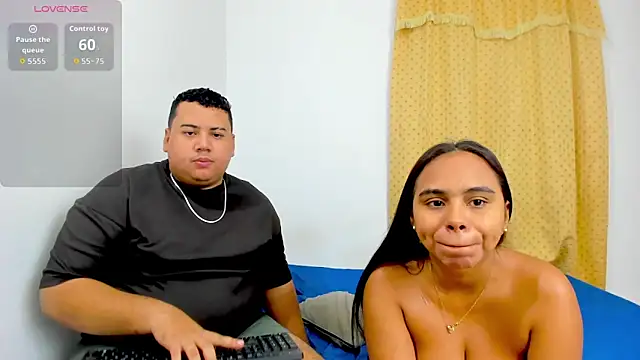 Snapshot of MICHAEL_AND_SHARON chatting on February 21, 12:55 am MICHAEL AND SHARON online show from February 21, 12:55 am