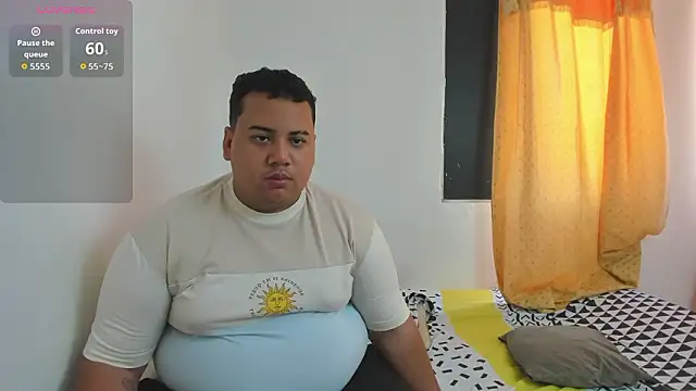 Snapshot of MICHAEL_AND_SHARON chatting on March 29, 6:19 pm MICHAEL AND SHARON online show from March 29, 6:19 pm