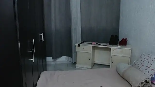 EngelCristaly online show from June 2, 4:36 am