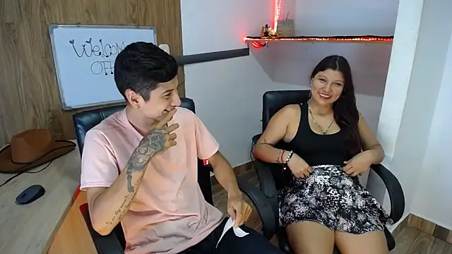 Snapshot of katty_And_alex chatting on February 24, 6:15 pm katty And alex online show from February 24, 6:15 pm