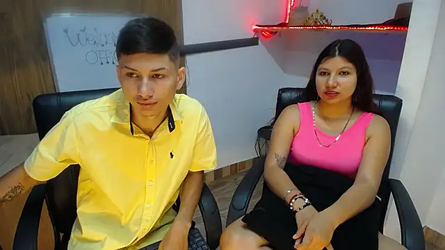 Snapshot of katty_And_alex chatting on February 27, 11:20 am katty And alex online show from February 27, 11:20 am