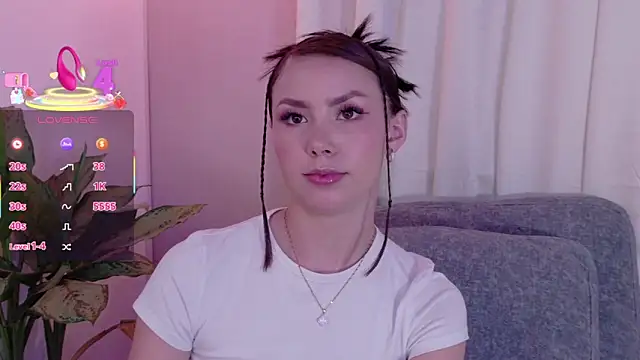 Snapshot of Celeste_99 chatting on March 19, 2:48 am Celeste 99 online show from March 19, 2:48 am