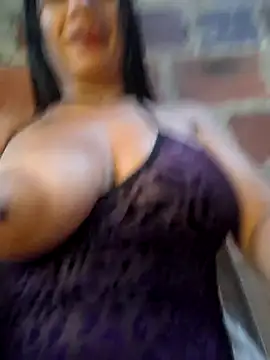 Snapshot of hot_veteran01 chatting on November 21, 10:47 am hot veteran01 online show from November 21, 10:47 am