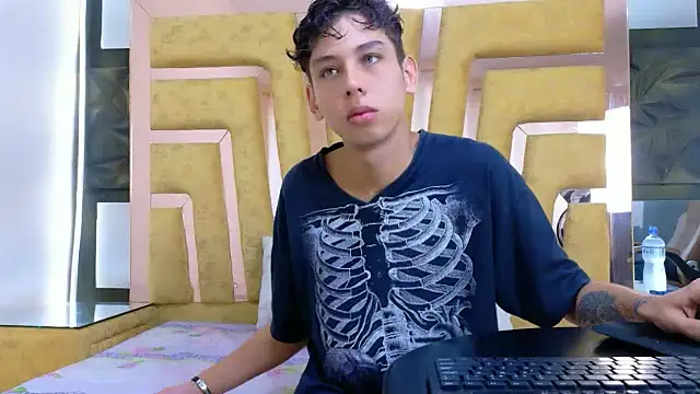 Noahoconor online show from October 2, 4:36 pm