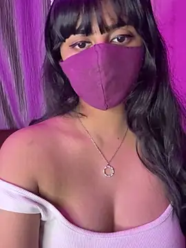 Dishasarmaa05 online show from December 18, 4:35 pm