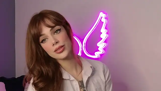 FrancescaFerra online show from October 8, 8:50 pm