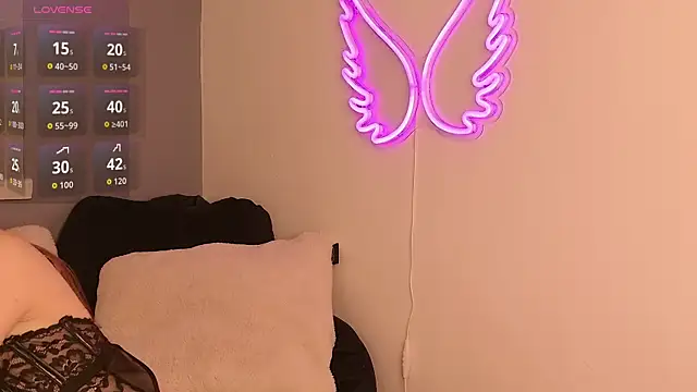 FrancescaFerra online show from November 30, 7:29 pm