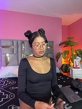 Tyla Ks online show from March 20, 7:35 pm