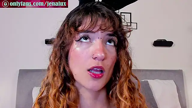Snapshot of jennalux_ chatting on April 17, 12:02 am jennalux online show from April 17, 12:02 am