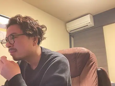 Snapshot of masato1115aa chatting on February 23, 12:46 pm masato1115aa online show from February 23, 12:46 pm