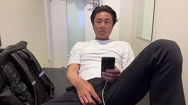 Snapshot of masato1115aa chatting on June 5, 5:36 am masato1115aa online show from June 5, 5:36 am