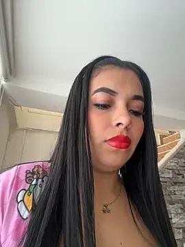 Snapshot of _SARA_69 chatting on October 30, 1:23 pm SARA 69 online show from October 30, 1:23 pm