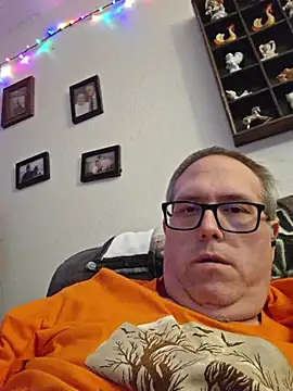 Smallone327 online show from October 4, 8:40 pm