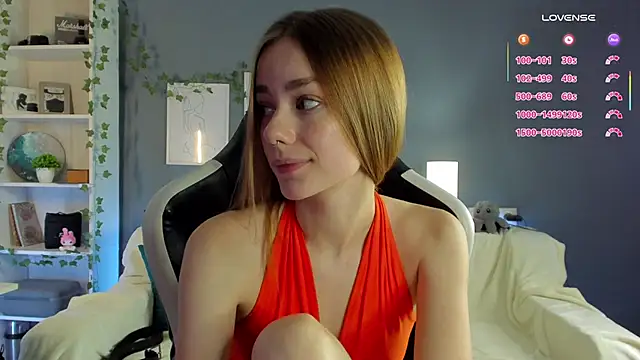 EmilaMills online show from March 2, 5:33 am