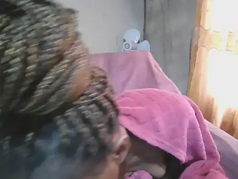 sexybigass31 online show from March 3, 6:41 am