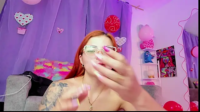 Snapshot of MelaniJhonson chatting on February 17, 7:49 am MelaniJhonson online show from February 17, 7:49 am