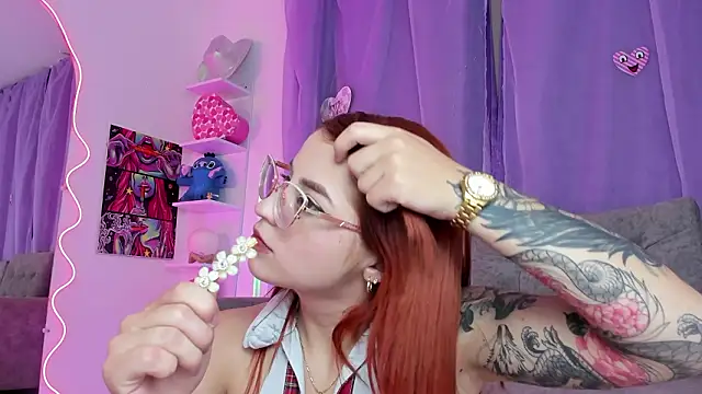 Snapshot of MelaniJhonson chatting on March 21, 7:02 am MelaniJhonson online show from March 21, 7:02 am