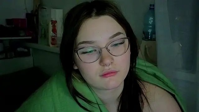 milliedoll online show from October 19, 12:39 pm