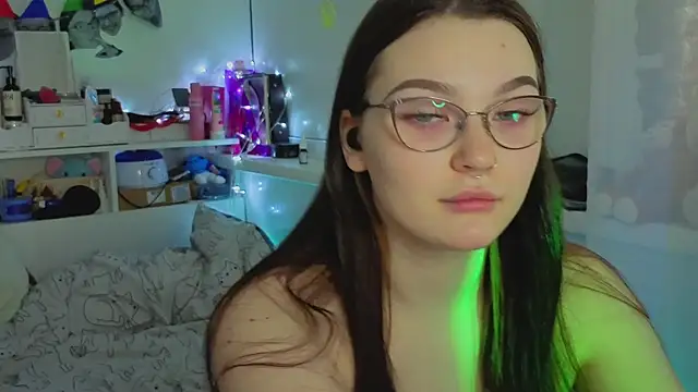 milliedoll online show from November 5, 6:46 am