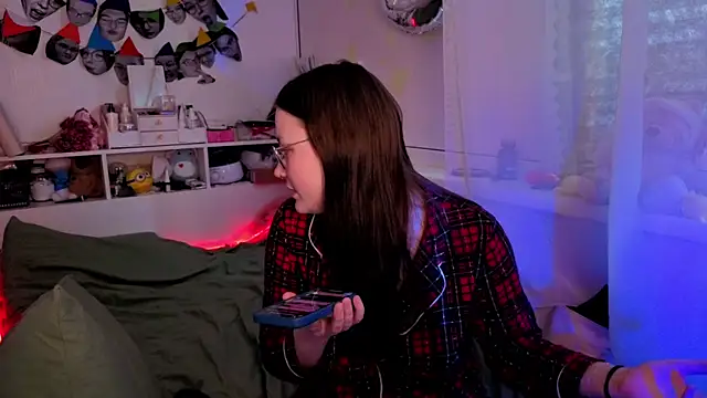 milliedoll online show from December 20, 5:14 am