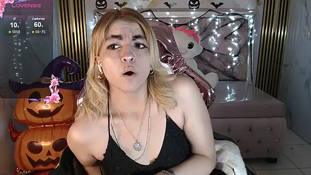 lili conor s online show from October 7, 4:20 am