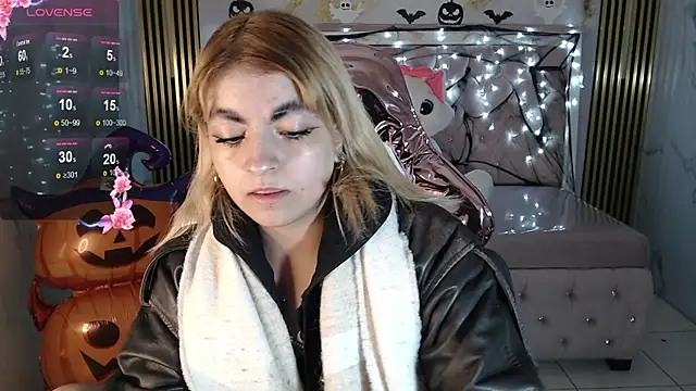 lili conor s online show from October 8, 4:21 am